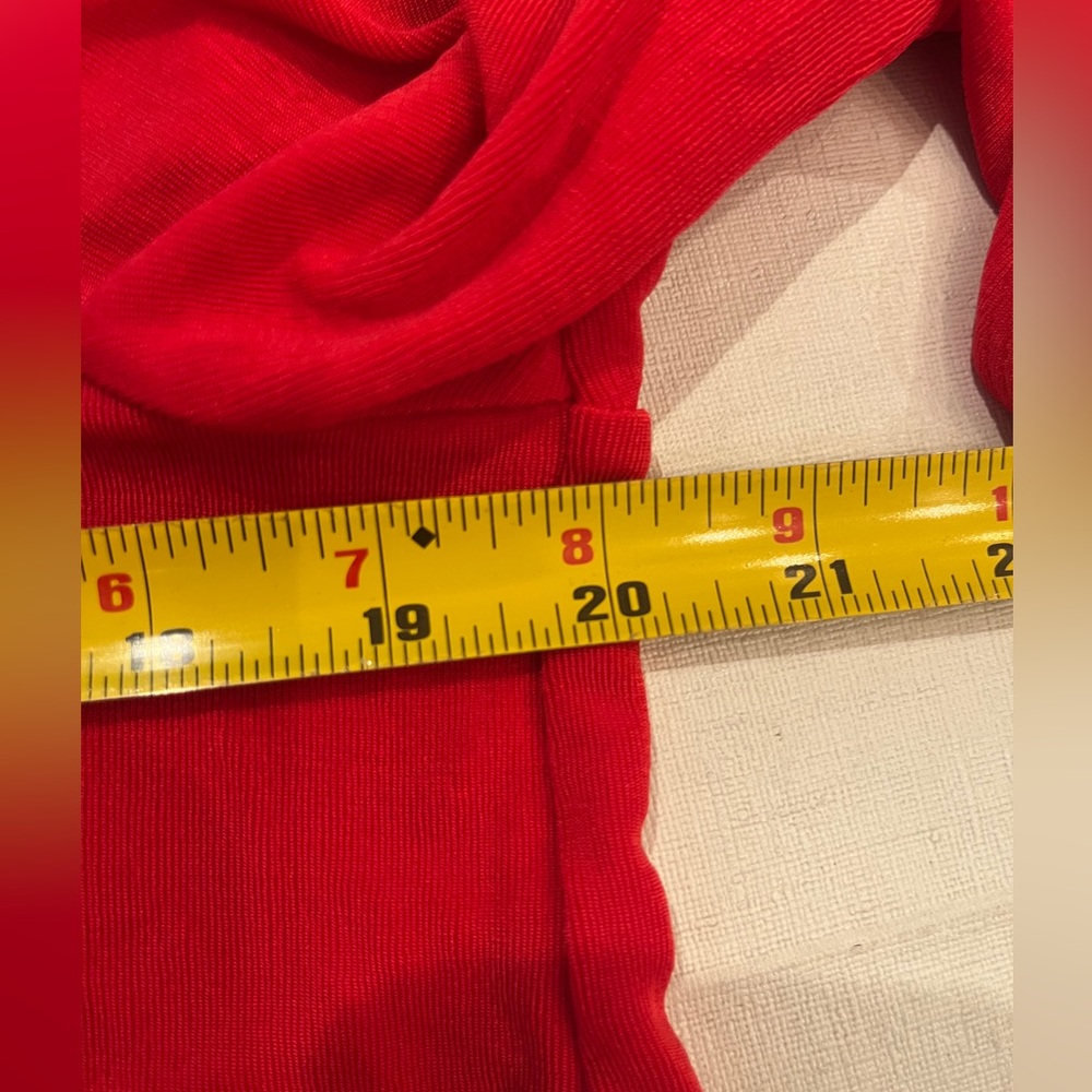 Chico's Travelers vibrant Red flutter sleeve Top. GUC! - Picture 5 of 6